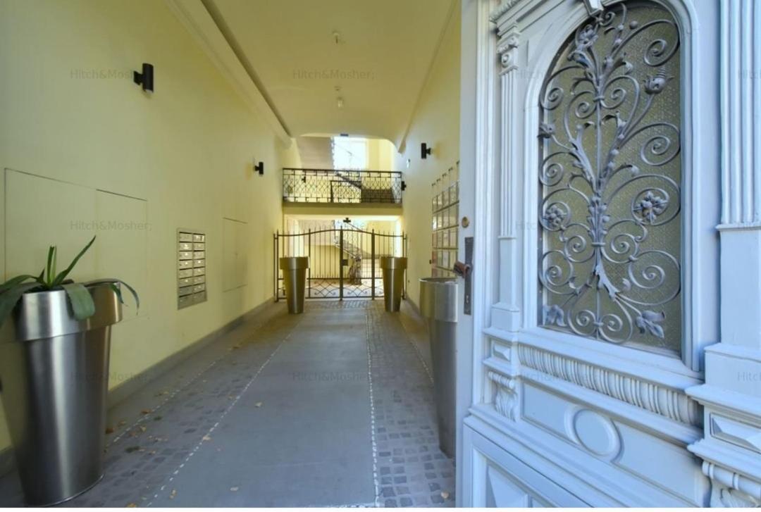 Central, Big Terrace, Near River Тимишоара Екстериор снимка